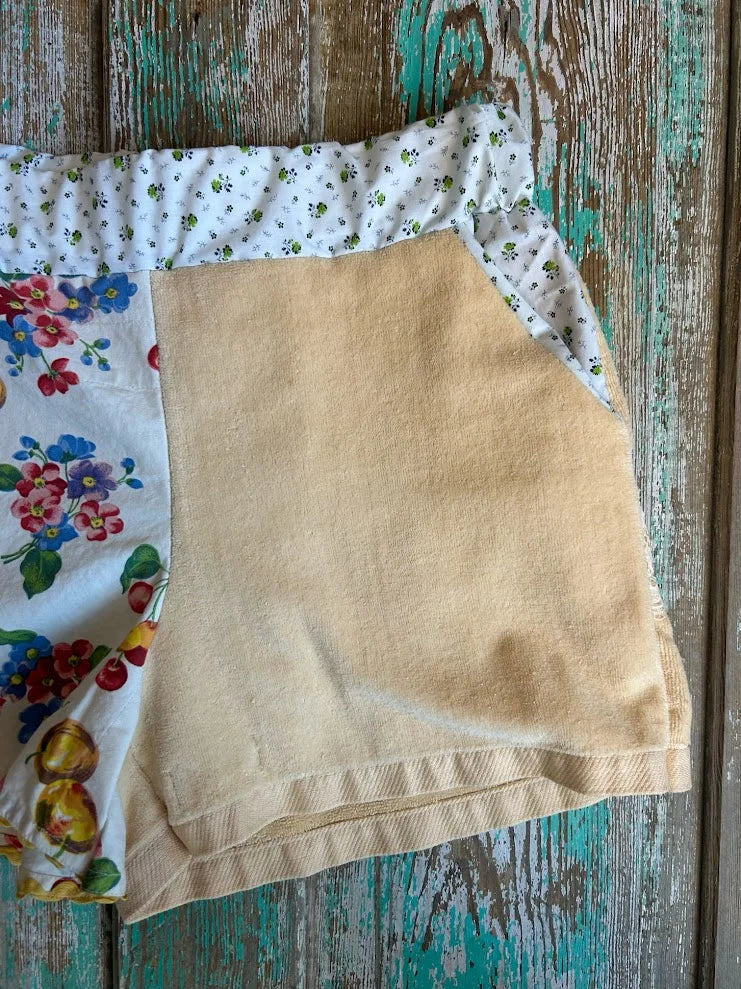 Upcycled "Curtain Call" Vintage Curtain & Towel Shorts: Women's Medium