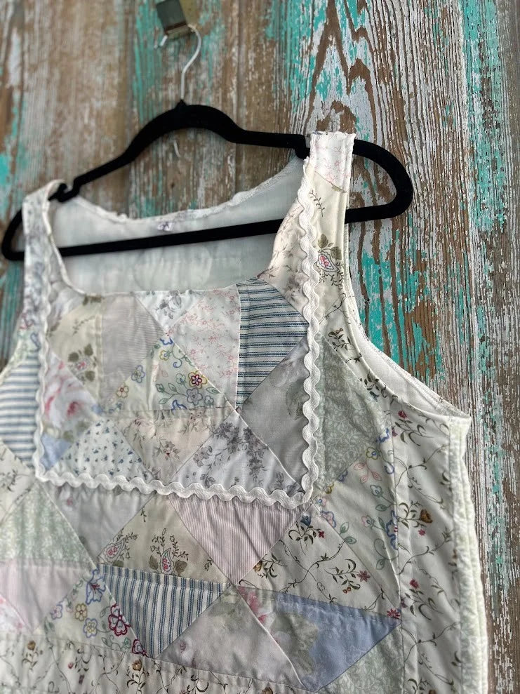 Upcycled "Cottage Flowers" Vintage Quilted Pillowcase Tank: Women's Medium