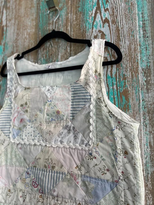 Upcycled "Cottage Flowers" Vintage Quilted Pillowcase Tank: Women's Medium
