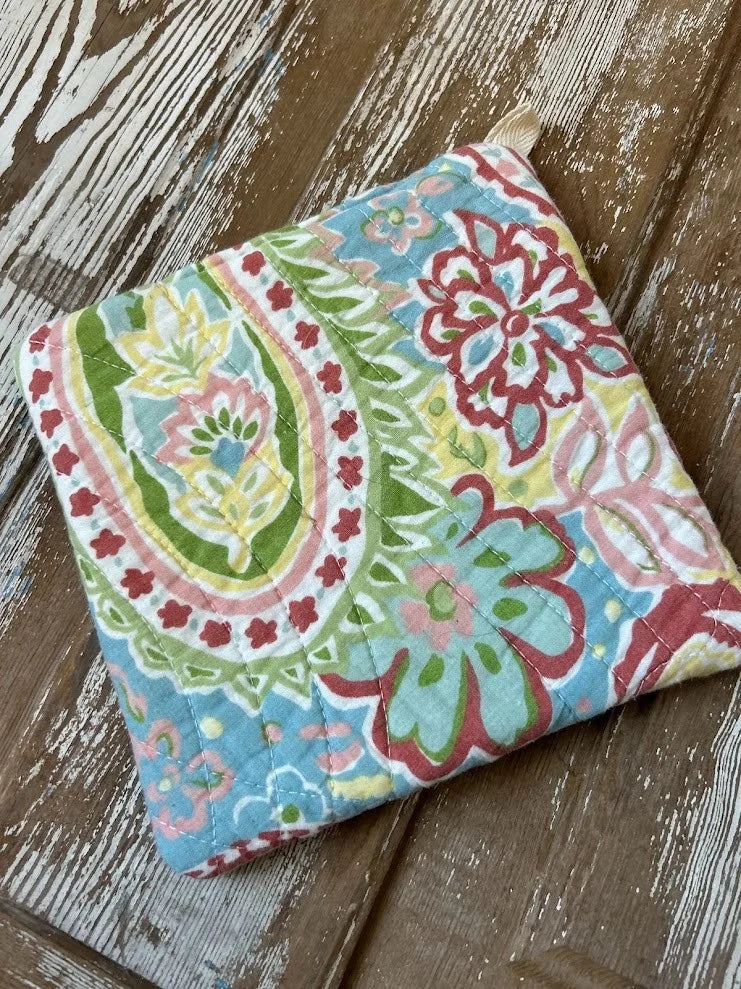 Upcycled Quilt Pot Holder: "Paisley"