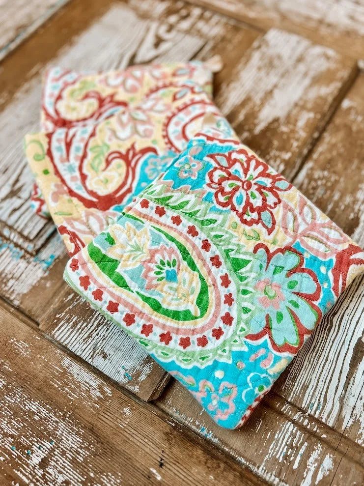 Upcycled Quilt Pot Holder: "Paisley"