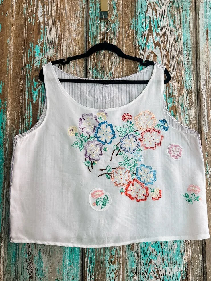 Upcycled "Floral Paradise" Tablecloth & Pillowcase Tank: Women's XL