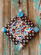 Upcycled Quilt Pot Holder: S1