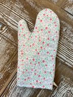 Upcycled Quilt Oven Mitt: "Purple Florals"
