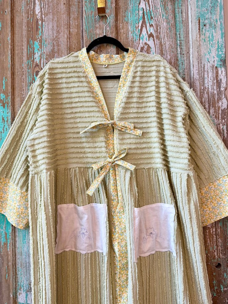 Upcycled "Fields of Green" Vintage Chenille Duster with Doily Pockets and Tie-Front: Women's Small