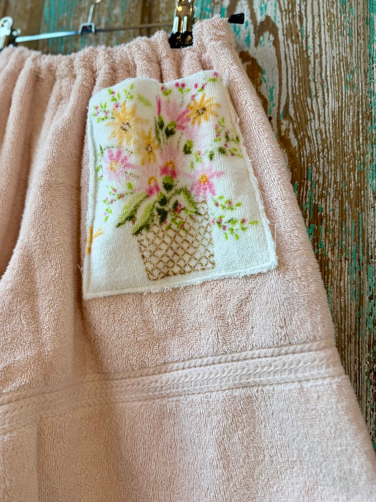 Upcycled Vintage Dusty Pink Towel Shorts with Floral Pocket: Women's Small