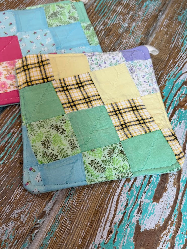 Upcycled Quilt Pot Holder: "Around the World"