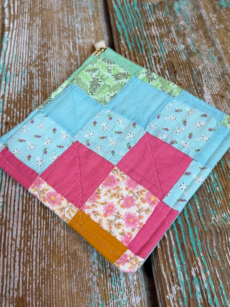 Upcycled Quilt Pot Holder: "Around the World"