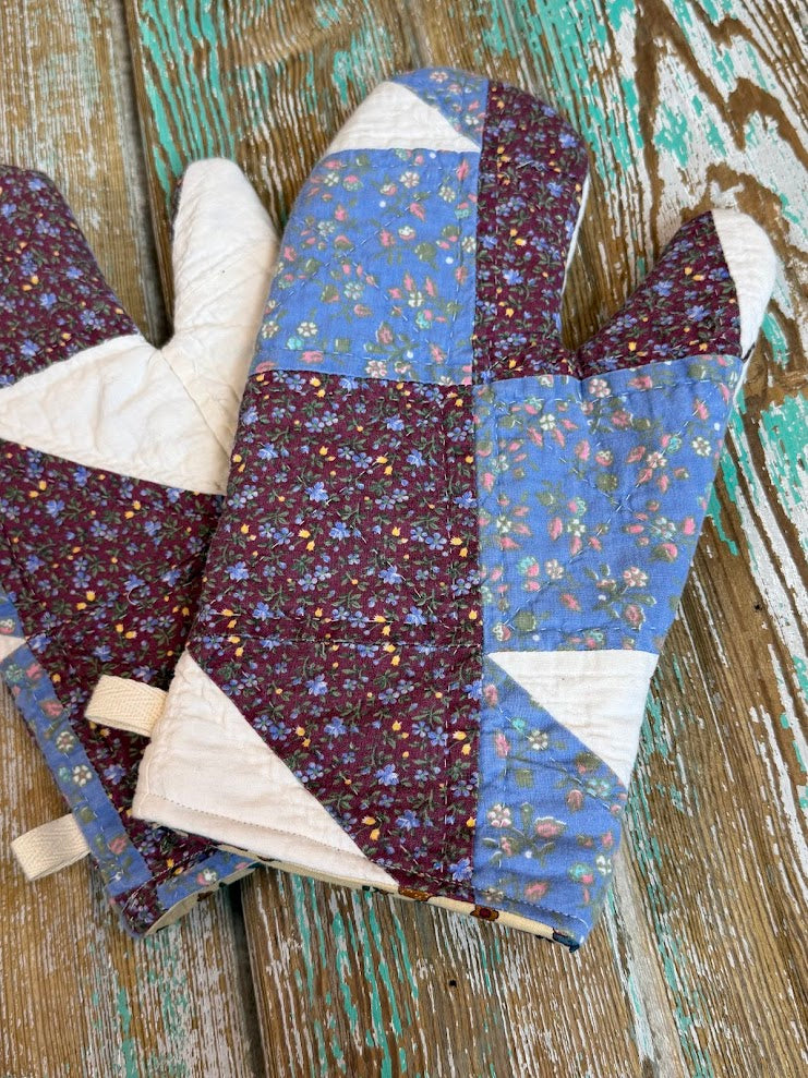 Upcycled Quilt Oven Mitt: Red and Blue Florals