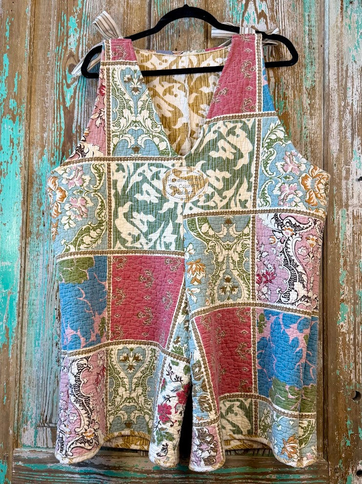 Upcycled "Boho" Vintage Quilt Short Overalls with Pockets: XL/XXL