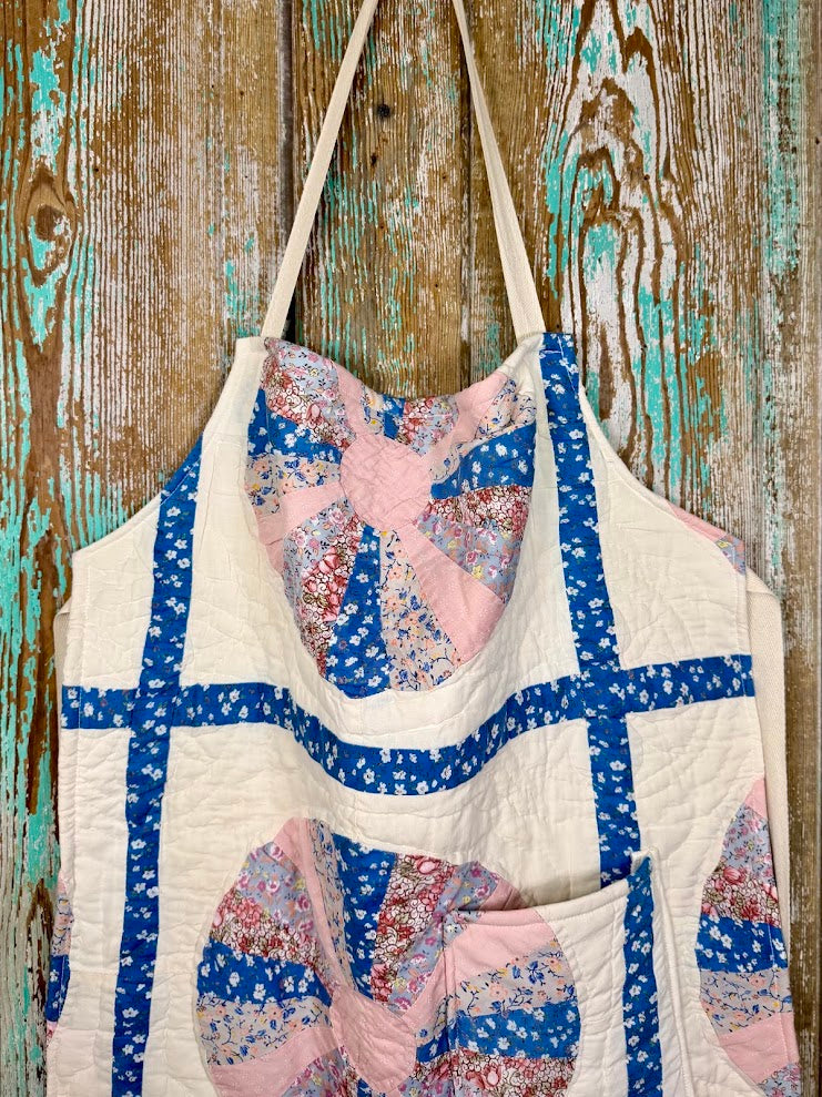 Upcycled Vintage Dresden Plate Quilt Apron: Adult Full