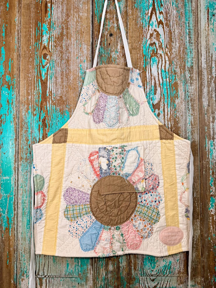 Upcycled Vintage Dresden Quilt Apron: Kids Full