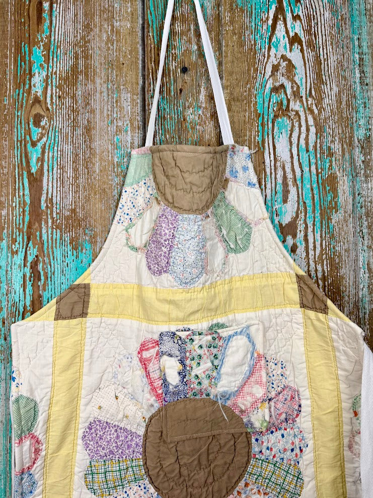 Upcycled Vintage Dresden Quilt Apron: Kids Full