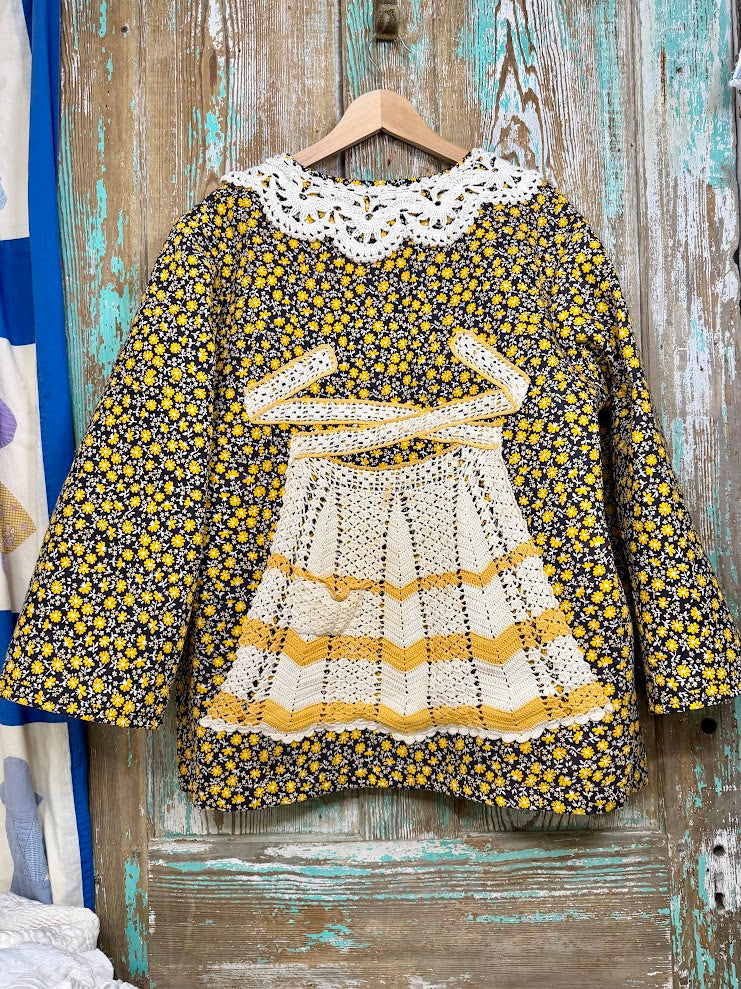 Upcycled Vintage Floral Quilt Coat with Pockets, Apron Applique, and Vintage Crochet Collar: Unisex Medium