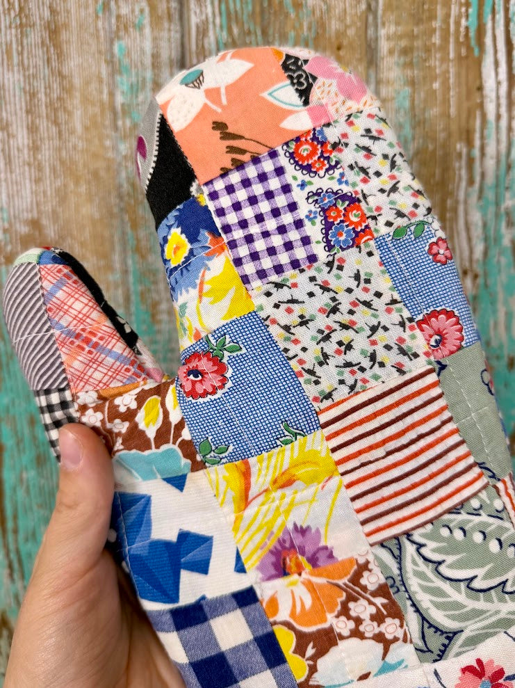 Upcycled Quilt Oven Mitt: Patchwork P3