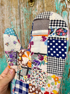 Upcycled Quilt Oven Mitt: Patchwork P4