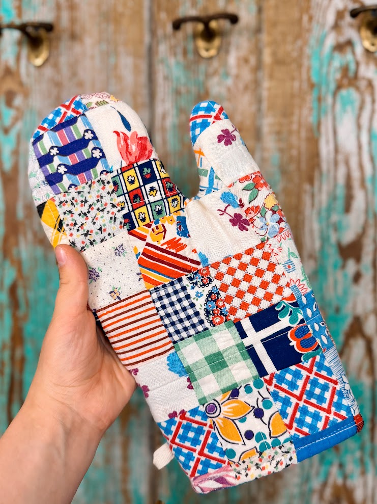 Upcycled Quilt Oven Mitt: Patchwork P5