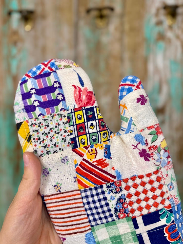 Upcycled Quilt Oven Mitt: Patchwork P5