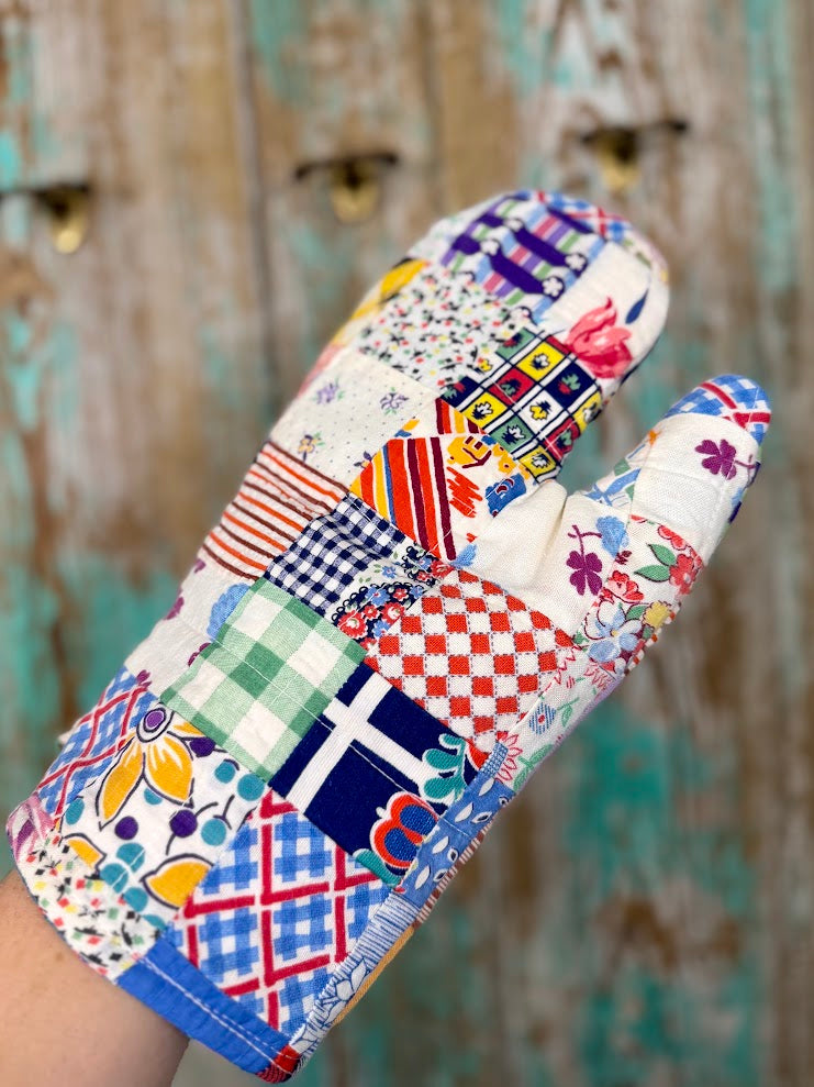 Upcycled Quilt Oven Mitt: Patchwork P5