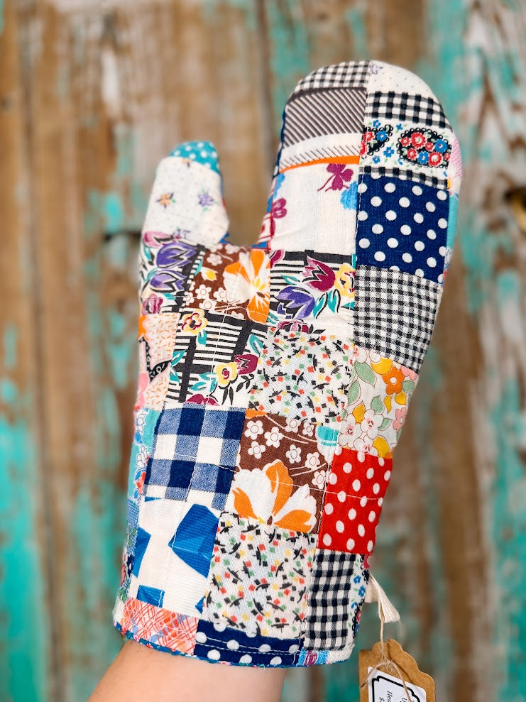 Upcycled Quilt Oven Mitt: Patchwork P4
