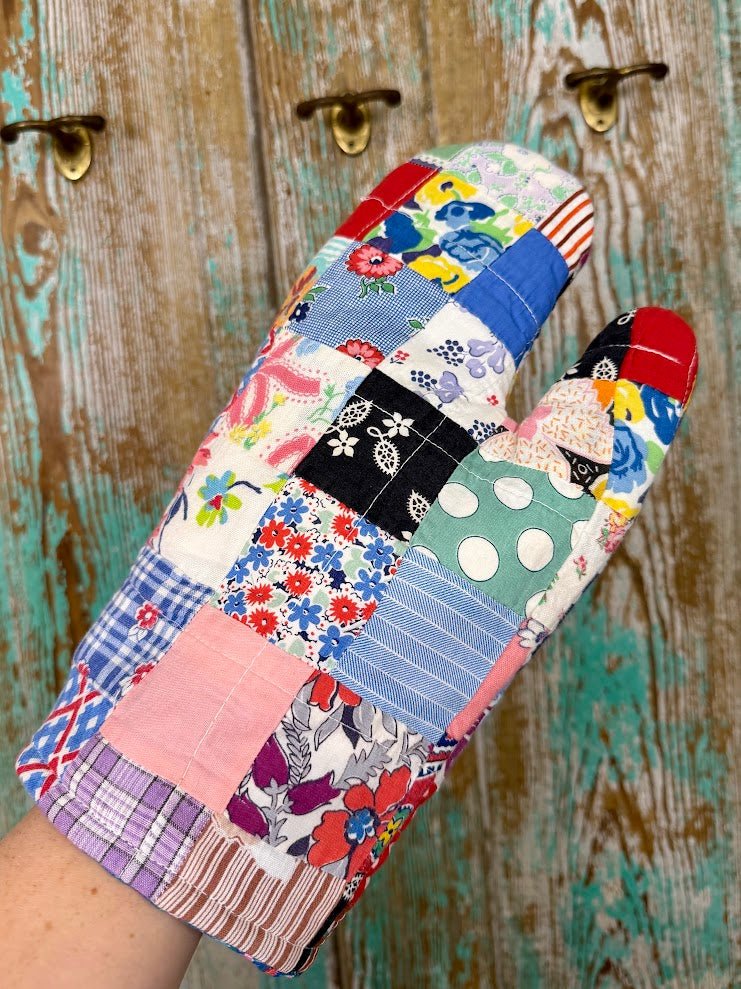 Upcycled Quilt Oven Mitt: Patchwork P3
