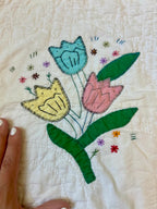 Vintage Tulip Floral Quilt - Crafter Condition