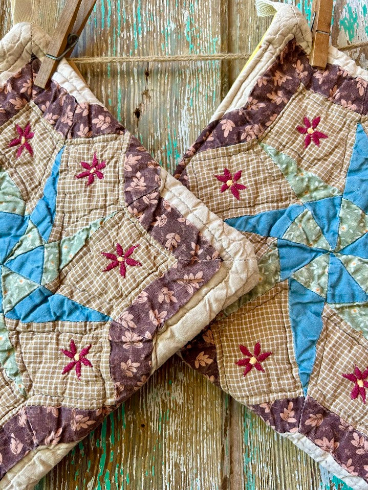 Upcycled XL Vintage Quilt Pot Holder: "Patriotic" #1