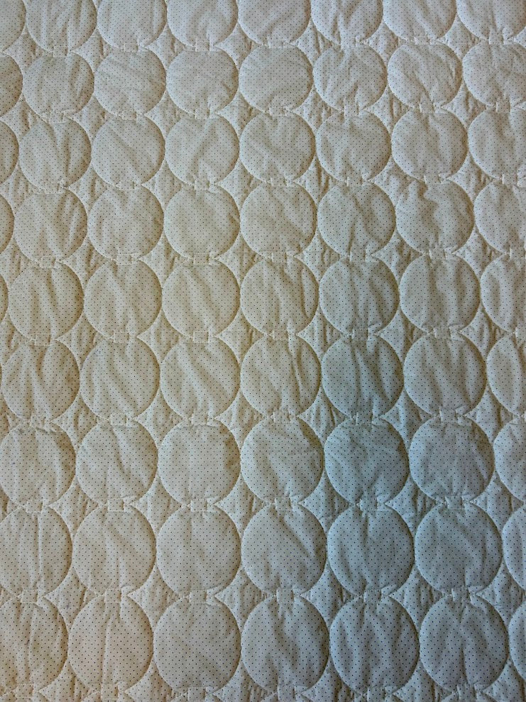 Vintage 1980s White with Blue Polka Dots & Trim Quilt - As-is