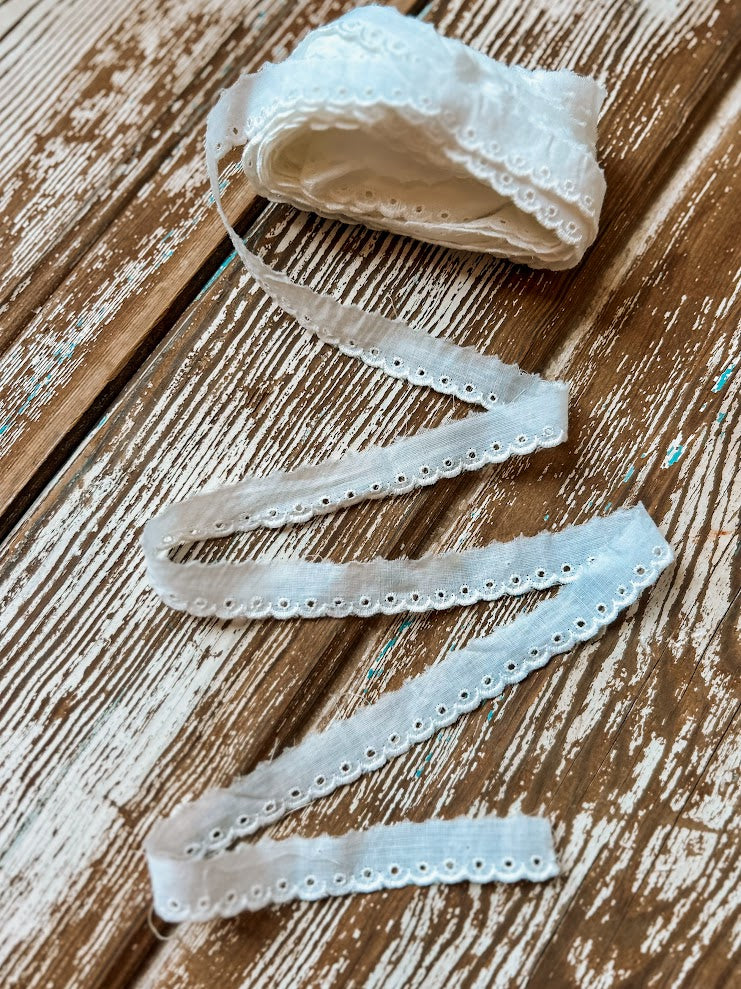 Vintage Thin White Decorative Trimming: 10.25 Yards