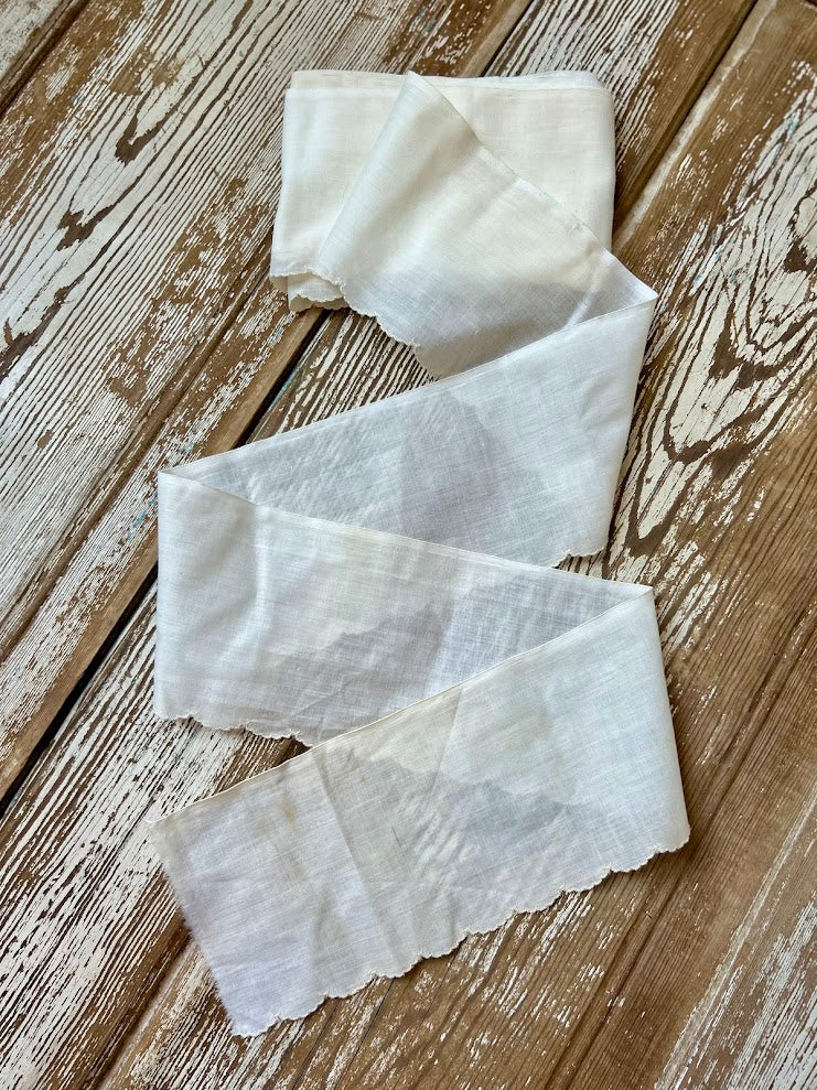 Vintage Wide Ivory Trimming: 7 Yards
