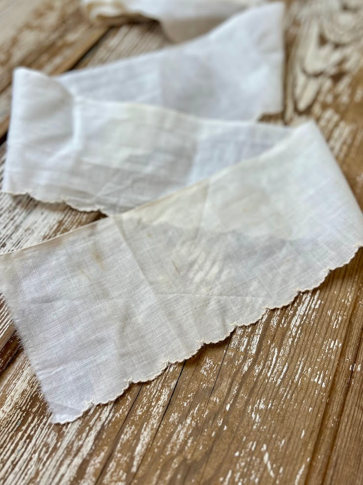 Vintage Wide Ivory Trimming: 7 Yards