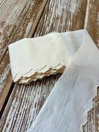 Vintage Ivory Scalloped Trimming: 5.75 Yards