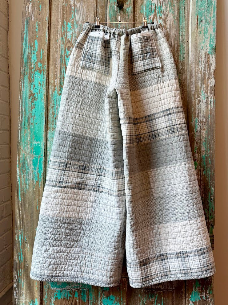 Upcycled Grey Plaid Quilt Pants with Pockets: Women's Large