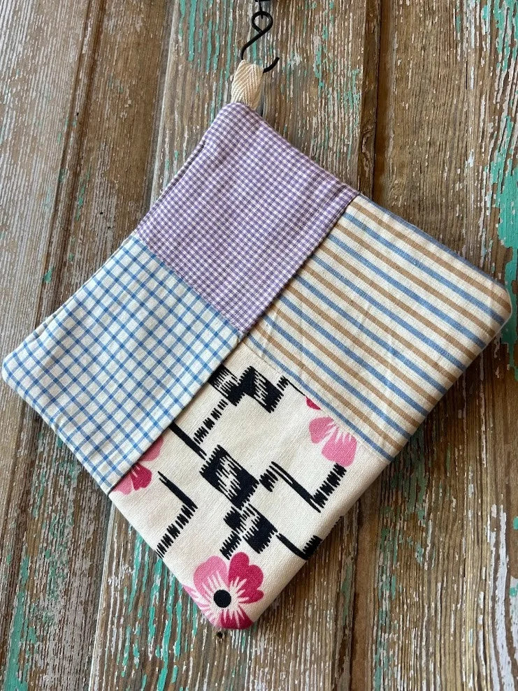 Upcycled Quilt Pot Holder: S5