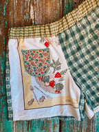 Upcycled "Kitchen Table" Vintage Tablecloth Shorts with Pocket: Women's 2XL