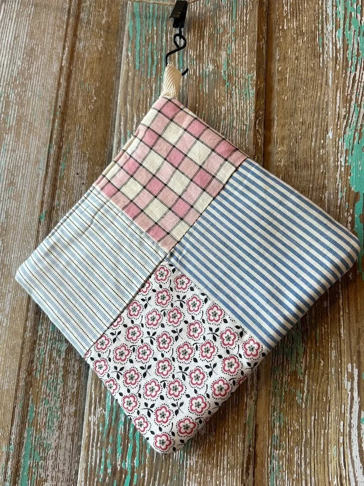 Upcycled Quilt Pot Holder: S6