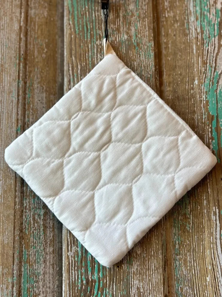 Upcycled Quilt Pot Holder: S6