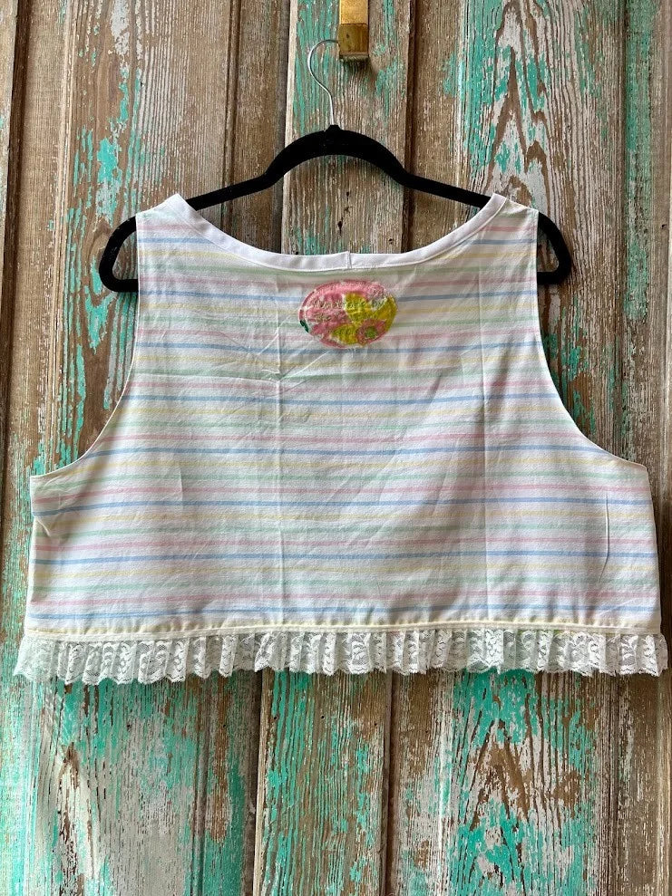 Upcycled "April Showers" Vintage Floral Coverlet Cropped Tank with Lace Hem: Women's XL