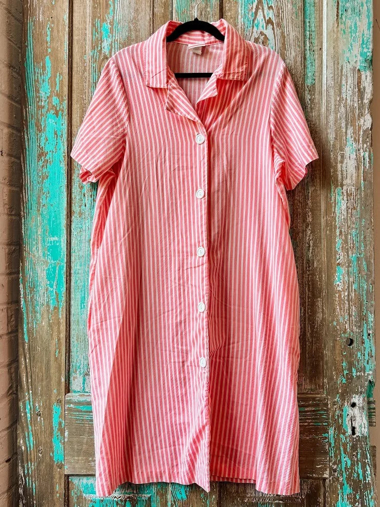 Vintage Pink Striped "Basics" Button Down Dress with Pockets: Women's Large