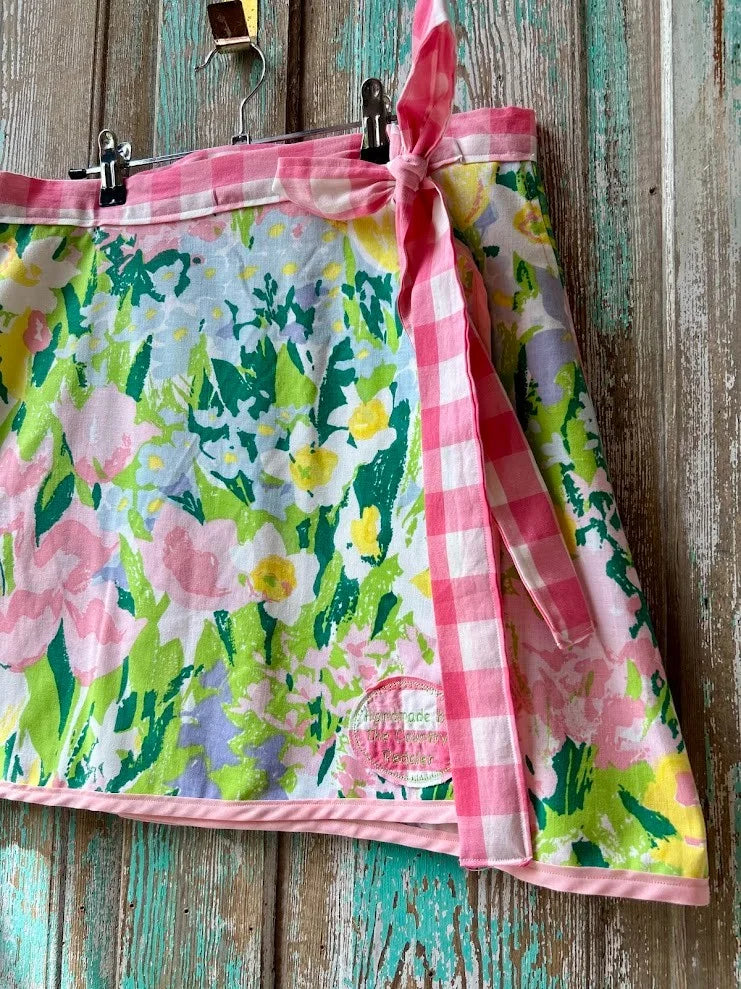 Upcycled "April Showers" Vintage Floral Coverlet Wrap Skirt: Women's Large