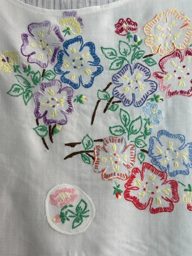 Upcycled "Floral Paradise" Tablecloth & Pillowcase Tank: Women's XL
